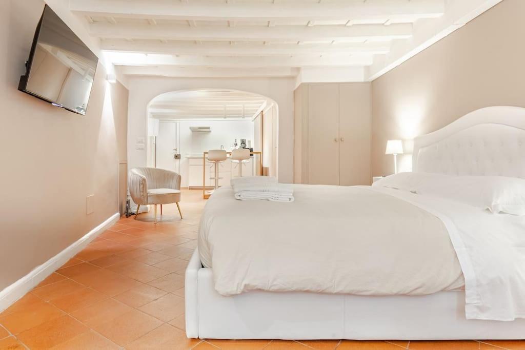 Amazing Apartment In Piazza Santa Croce Firenze Экстерьер фото