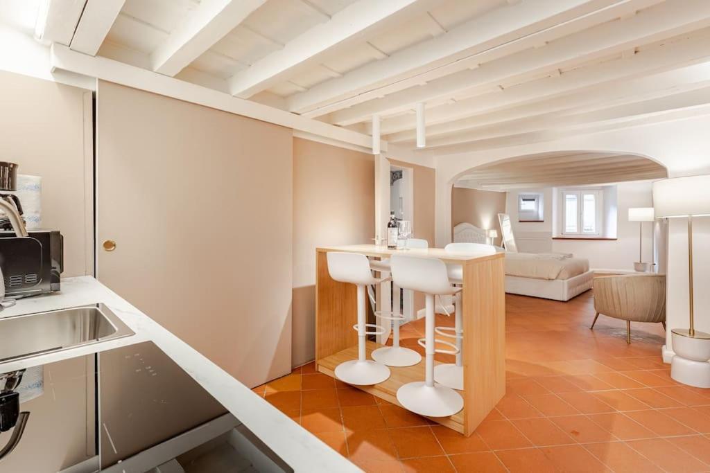 Amazing Apartment In Piazza Santa Croce Firenze Экстерьер фото