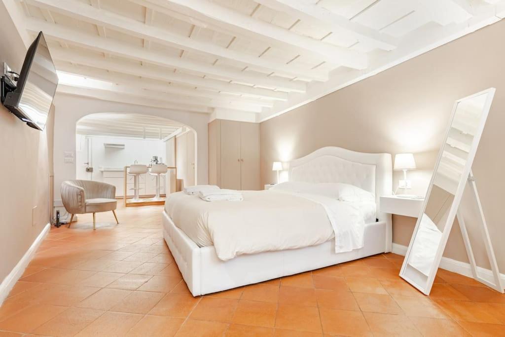 Amazing Apartment In Piazza Santa Croce Firenze Экстерьер фото